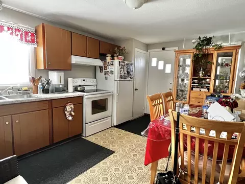 1 Decatur St # -3, Springfield, MA 01151 photo 3