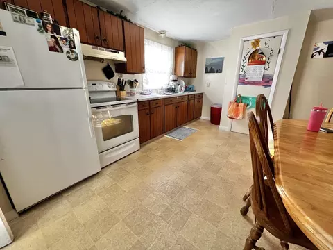 1 Decatur St # -3, Springfield, MA 01151 photo 9
