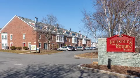 166 Quincy Shore Dr #107, Quincy, MA 02171
