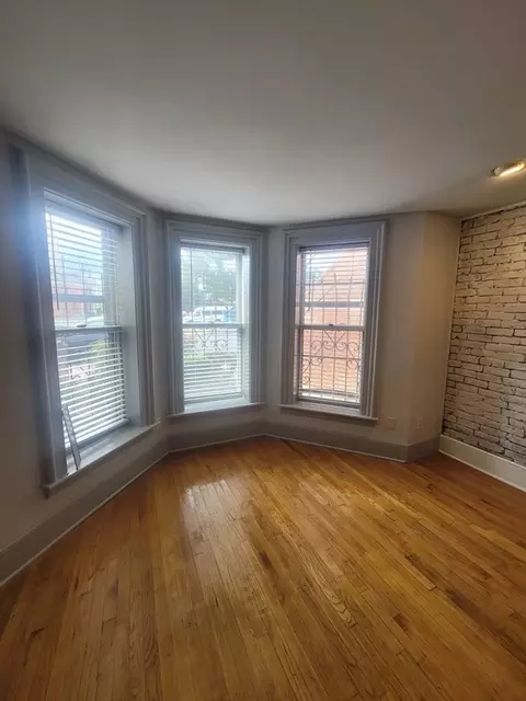 74 Temple St #1, Springfield, MA 01105 photo 4