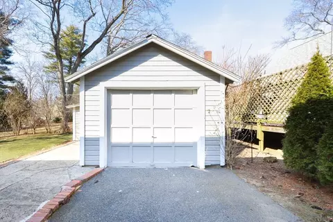 Exterior - 18 Edgewood St, Needham, MA 02492 photo 7 of 8