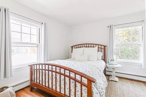 Bedroom - 18 Edgewood St, Needham, MA 02492 photo 4 of 6
