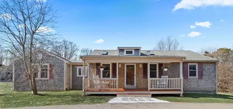 131 Beaver Dam Rd, Plymouth, MA 02360