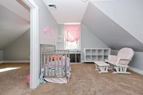 Bedroom - 1396 County St, Attleboro, MA 02703 photo 4 of 8