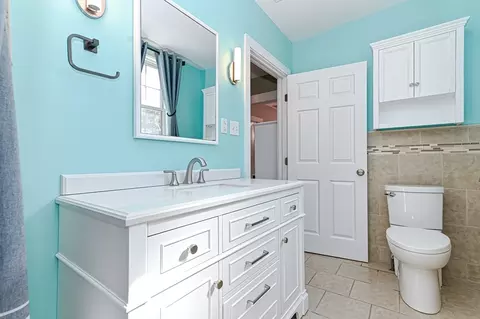 Bath - 1396 County St, Attleboro, MA 02703 photo 1 of 3