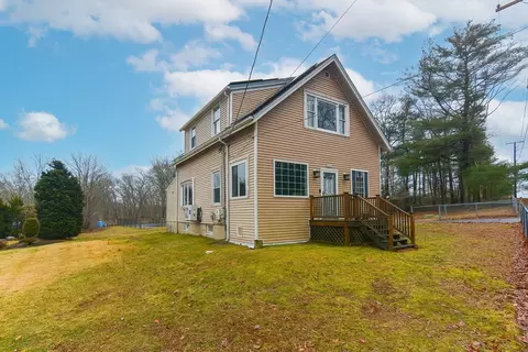 Exterior - 1396 County St, Attleboro, MA 02703 photo 3 of 10