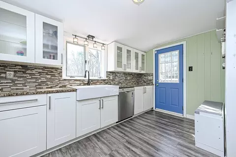 Kitchen - 1396 County St, Attleboro, MA 02703 photo 1 of 4