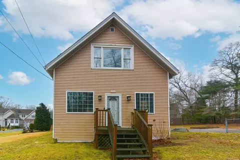 1396 County St, Attleboro, MA 02703