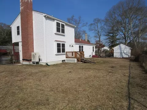 Exterior - 5 Stephens Ave, Wareham, MA 02571 photo 4 of 8