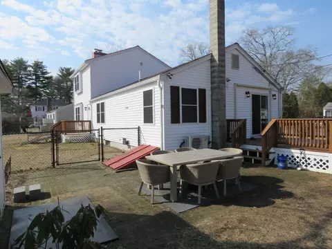 Exterior - 5 Stephens Ave, Wareham, MA 02571 photo 5 of 8