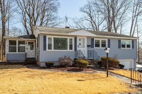 7 Winter St, Leominster, MA 01453