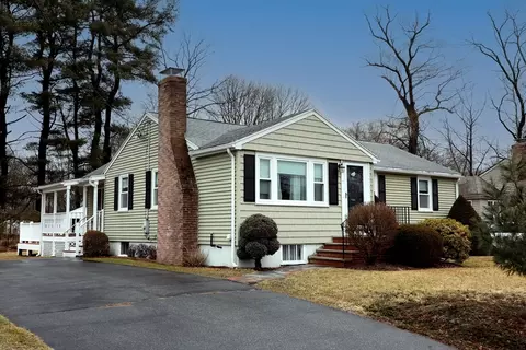 10 Wayland Rd, Wakefield, MA 01880
