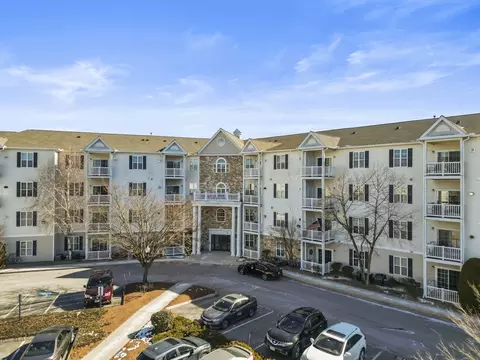 21 Hampshire Rd #213, Methuen, MA 01844