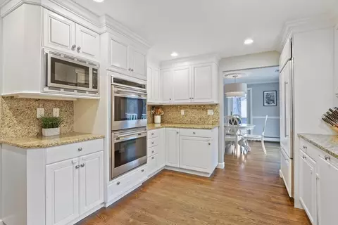 Kitchen - 27 Locust Ln, Needham, MA 02492 photo 4 of 4