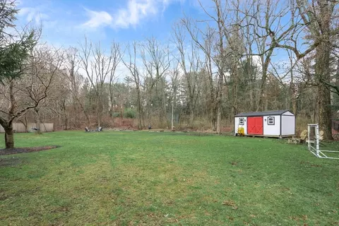 Exterior - 27 Locust Ln, Needham, MA 02492 photo 7 of 10
