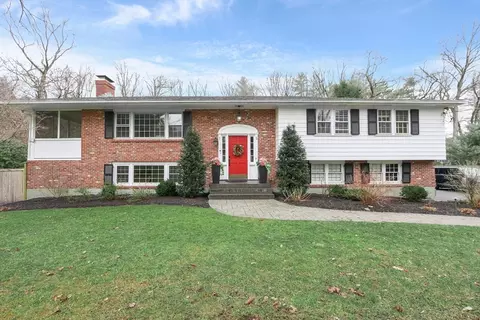 27 Locust Ln, Needham, MA 02492