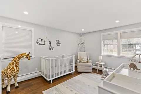 Bedroom - 27 Locust Ln, Needham, MA 02492 photo 3 of 4