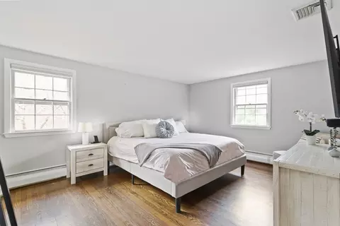 Bedroom - 27 Locust Ln, Needham, MA 02492 photo 1 of 4