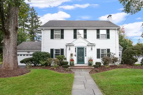 165 Lindbergh Ave, Needham, MA 02494