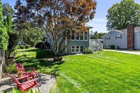 Exterior - 52 Rivercliff Rd, Lowell, MA 01852 photo 9 of 10