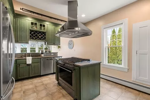 Kitchen - 52 Rivercliff Rd, Lowell, MA 01852 photo 2 of 5