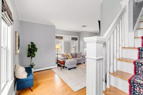 Living - 52 Rivercliff Rd, Lowell, MA 01852 photo 5 of 5