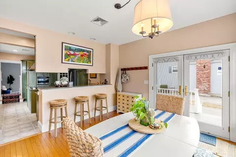 Dining - 52 Rivercliff Rd, Lowell, MA 01852 photo 7 of 9