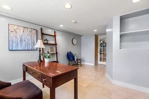 Dining - 52 Rivercliff Rd, Lowell, MA 01852 photo 9 of 9