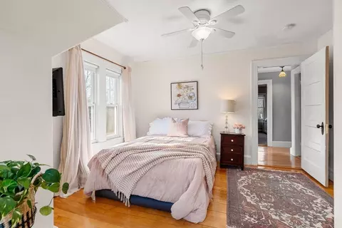 Bedroom - 52 Rivercliff Rd, Lowell, MA 01852 photo 6 of 9