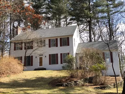 46 Ashton Ln, South Hadley, MA 01075