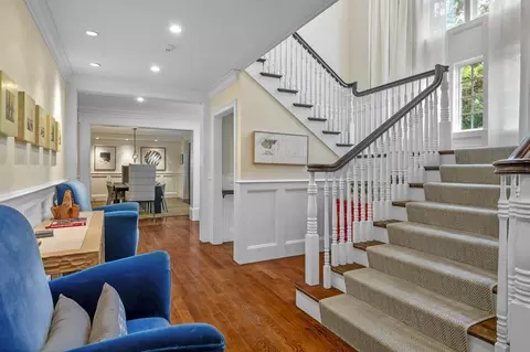 Entry Way - 8 Aston Rd, Chestnut Hill, MA 02467 photo 4 of 7