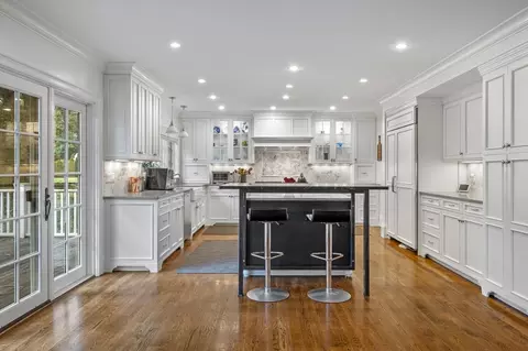 Kitchen - 8 Aston Rd, Chestnut Hill, MA 02467 photo 1 of 6