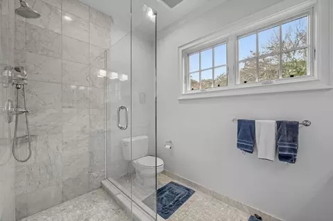 Bath - 8 Aston Rd, Chestnut Hill, MA 02467 photo 3 of 3