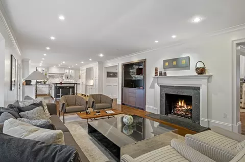 Living - 8 Aston Rd, Chestnut Hill, MA 02467 photo 3 of 4