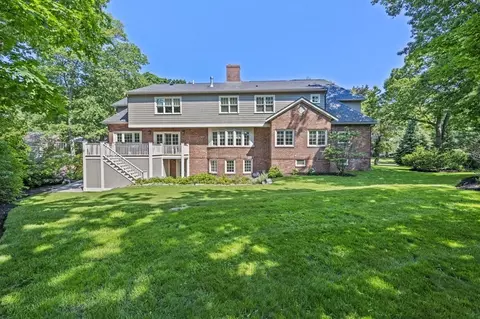 Exterior - 8 Aston Rd, Chestnut Hill, MA 02467 photo 5 of 8