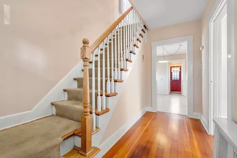 Entry Way - 42 Douglas Ave, Maynard, MA 01754 photo 2 of 3