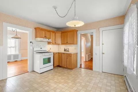 Kitchen - 42 Douglas Ave, Maynard, MA 01754 photo 1 of 5