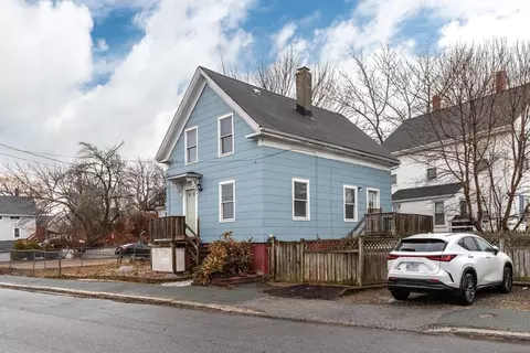 13 Sargent St, Gloucester, MA 01930