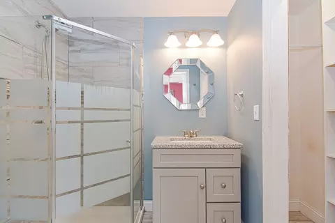Bath - 310 Walnut Hill Rd, Orange, MA 01364 photo 3 of 6