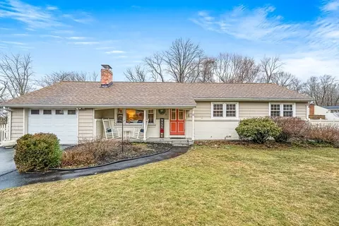 12 Hood Rd, Tewksbury, MA 01876