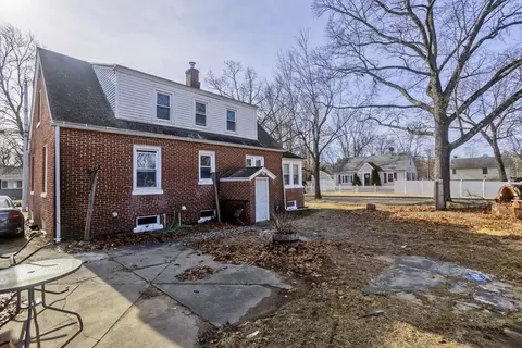 Exterior - 4 Silas St, Springfield, MA 01109 photo 6 of 6