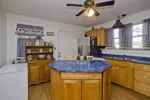 Kitchen - 4 Silas St, Springfield, MA 01109 photo 1 of 4