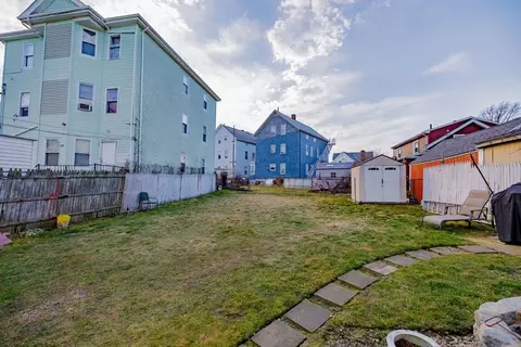 Exterior - 91 E Main St, Fall River, MA 02724 photo 6 of 7
