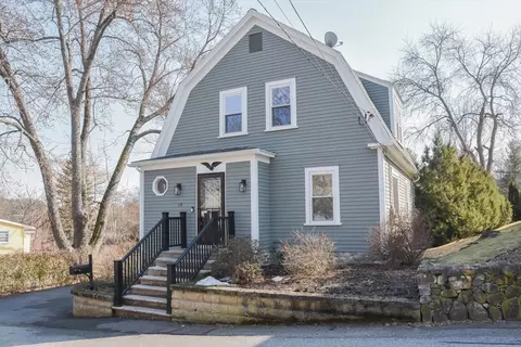 16 Carleton Ave, Chelmsford, MA 01824