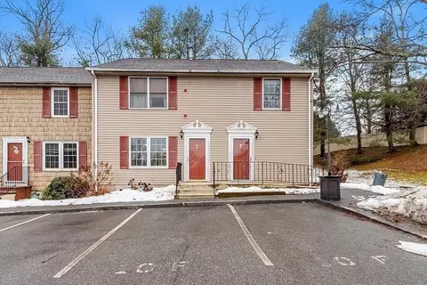 10 Oliver St #E, Haverhill, MA 01832