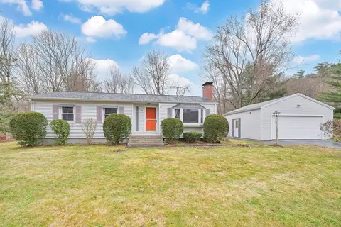 193 Raymond Dr, Hampden, MA 01036
