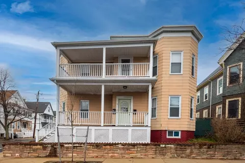 41 Vernon St, Somerville, MA 02145