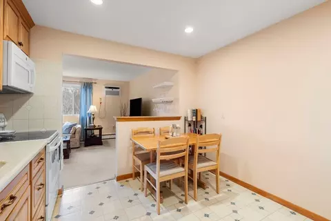 62 Purchase St #C5, Danvers, MA 01923 photo 4