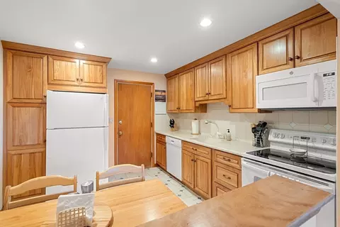 62 Purchase St #C5, Danvers, MA 01923 photo 7