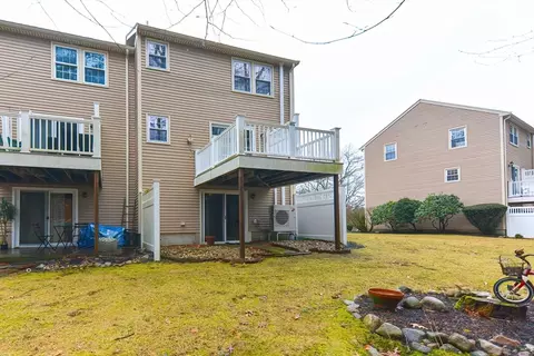 Exterior - 9 Pine Vw #9, Millis, MA 02054 photo 7 of 7